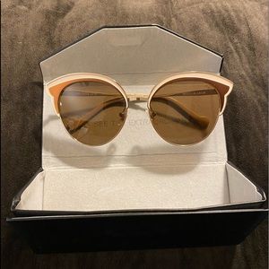 SOJOS Women’s polarized gold and cream sunglasses